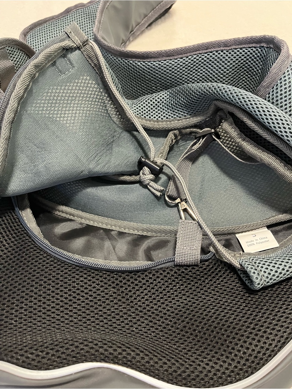 YUDODO dog Gray Mesh Sling Backpack Crossbody Chest Bag Size Small Travel Hiking - Picture 4 of 7